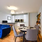 Guestready - Splendid Flat In Leith With Parking!